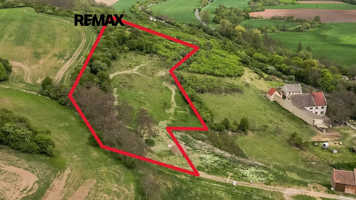 Prodej pozemku 12056 m²